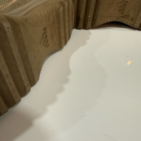 Yeezy Desert Boot - Picture 5 of 5